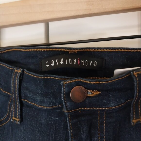 Fashion Nova High Waist Jeans - Picture 5 of 9